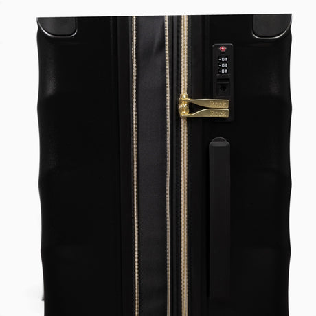 Moonlight Black Sahara suitcase, close-up of the expansion zip