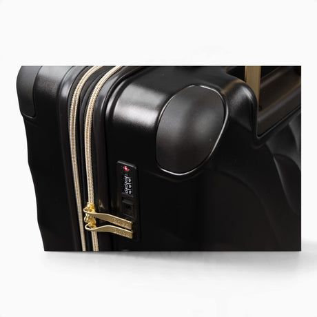 Moonlight Black Sahara suitcase, close-up of the TSA combination lock